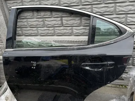 Дверь задняя левая Lexus ES за 150 000 тг. в Алматы