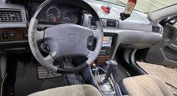 Toyota Camry 2001 годаүшін3 800 000 тг. в Усть-Каменогорск – фото 5
