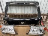 Крышка багажа Land Cruiser 200 12-15 за 120 000 тг. в Атырау