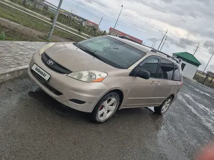Toyota Sienna 2008 года за 7 100 000 тг. в Атырау – фото 2
