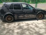 Volkswagen Golf 2002 года за 2 900 000 тг. в Алматы