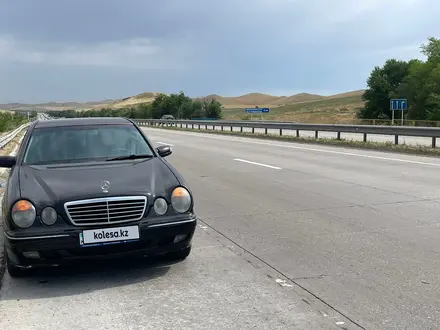 Mercedes-Benz E 200 2000 года за 4 100 000 тг. в Шымкент – фото 14