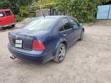 Volkswagen Jetta 2004 года за 1 700 000 тг. в Алматы – фото 3