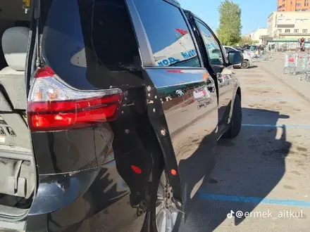 Toyota Sienna 2016 года за 15 700 000 тг. в Астана – фото 24