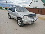Chevrolet Niva 2002 года за 1 370 000 тг. в Петропавловск – фото 2