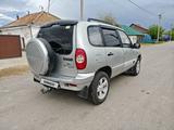 Chevrolet Niva 2002 года за 1 370 000 тг. в Петропавловск – фото 3