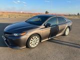 Toyota Camry 2018 года за 8 800 000 тг. в Сатпаев – фото 5