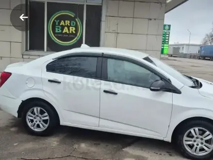Chevrolet Aveo 2015 года за 4 000 000 тг. в Алматы – фото 2