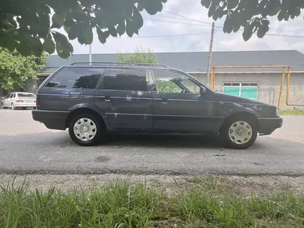 Volkswagen Passat 1993 года за 1 400 000 тг. в Шымкент – фото 4