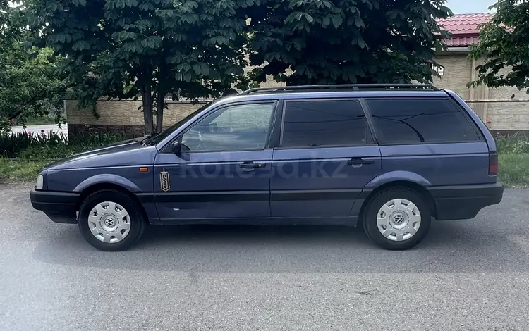 Volkswagen Passat 1993 года за 1 400 000 тг. в Шымкент
