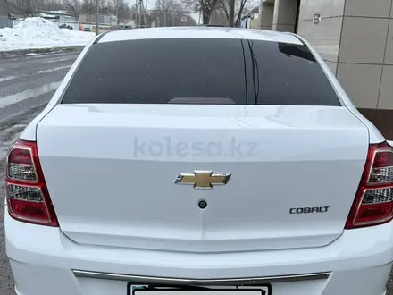 Chevrolet Cobalt 2023 года за 6 600 000 тг. в Уральск – фото 2