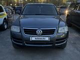 Volkswagen Touareg 2003 года за 4 300 000 тг. в Астана – фото 3