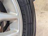 Диски с шинами от Ниссан Эльгранд Е50 Yokohama Bluearth 215/65R15, 6*139.7 за 120 000 тг. в Алматы – фото 5