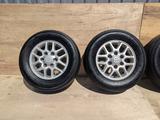 Диски с шинами от Ниссан Эльгранд Е50 Yokohama Bluearth 215/65R15, 6*139.7 за 120 000 тг. в Алматы – фото 3