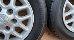 Диски с шинами Bridgestone LUFT-RV 215/65R15 6*139.7 за 140 000 тг. в Алматы – фото 3
