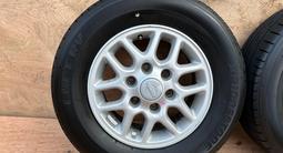 Диски с шинами Bridgestone LUFT-RV 215/65R15 6*139.7 за 140 000 тг. в Алматы – фото 2