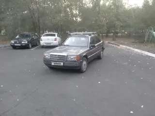 Mercedes-Benz 190