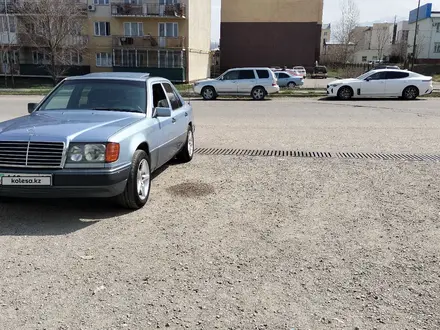 Mercedes-Benz E 260 1991 года за 1 480 000 тг. в Алматы – фото 8