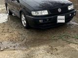 Volkswagen Passat 1994 года за 2 100 000 тг. в Атырау – фото 2