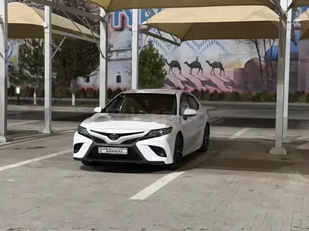 Toyota Camry 2020 года за 11 500 000 тг. в Актобе – фото 16