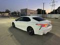 Toyota Camry 2020 года за 11 500 000 тг. в Актобе – фото 8