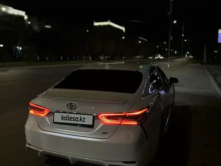 Toyota Camry 2020 года за 11 500 000 тг. в Актобе – фото 9