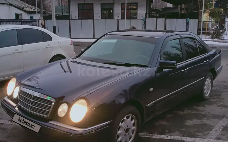 Mercedes-Benz E 230 1995 годаүшін2 400 000 тг. в Талдыкорган