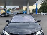 Toyota Camry 2019 года за 13 450 000 тг. в Тараз