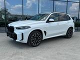 BMW X5 XDrive 40i 2025 года за 68 658 000 тг. в Уральск