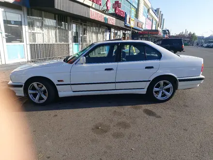 BMW 525 1991 года за 2 200 000 тг. в Алматы – фото 4