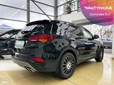 Hyundai Santa Fe 2017 года за 11 190 000 тг. в Уральск – фото 4