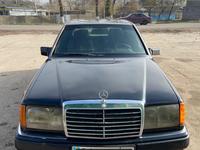 Mercedes-Benz E 200 1990 годаүшін1 050 000 тг. в Алматы