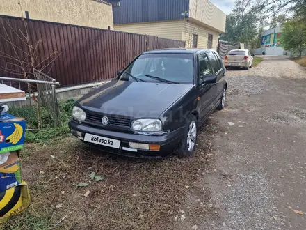 Volkswagen Golf 1994 года за 1 200 000 тг. в Алматы