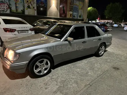 Mercedes-Benz E 200 1993 года за 1 500 000 тг. в Туркестан