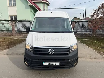 Volkswagen Crafter 2020 года за 17 000 000 тг. в Алматы