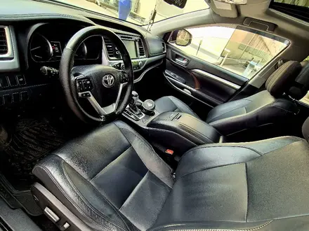 Toyota Highlander 2015 года за 16 500 000 тг. в Алматы – фото 9