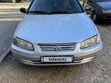 Toyota Camry 2001 годаүшін3 150 000 тг. в Тараз