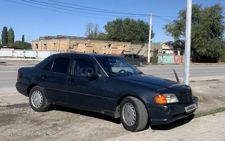 Mercedes-Benz C 220 1996 года за 1 800 000 тг. в Алматы