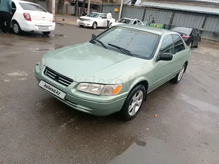 Toyota Camry 2001 года за 3 500 000 тг. в Алматы – фото 3