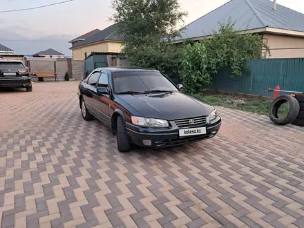 Toyota Camry 1998 года за 3 400 000 тг. в Алматы – фото 4