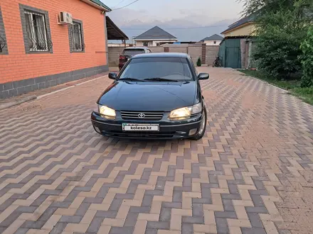 Toyota Camry 1998 года за 3 400 000 тг. в Алматы – фото 5