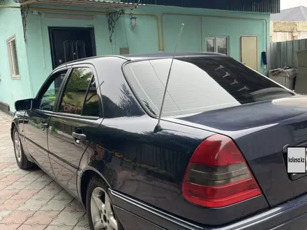 Mercedes-Benz C 280 1995 года за 2 400 000 тг. в Алматы – фото 4