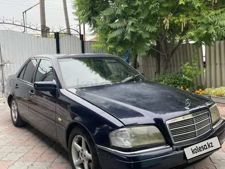 Mercedes-Benz C 280 1995 года за 2 400 000 тг. в Алматы – фото 2