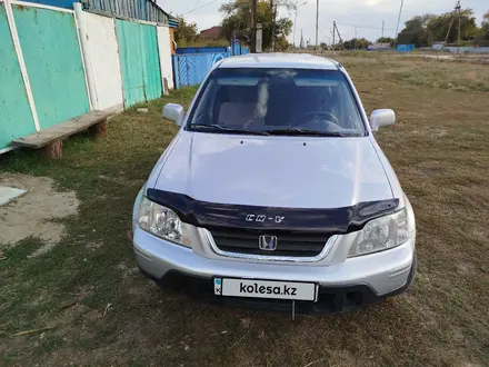 Honda CR-V 1999 года за 3 400 000 тг. в Семей – фото 2