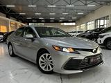 Toyota Camry 2021 года за 12 900 000 тг. в Шымкент