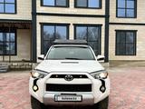 Toyota 4Runner 2015 года за 19 500 000 тг. в Актобе – фото 4