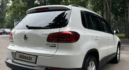 Volkswagen Tiguan 2016 года за 9 200 000 тг. в Алматы – фото 4