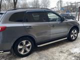 Hyundai Santa Fe 2011 годаүшін7 500 000 тг. в Уральск – фото 2