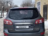 Hyundai Santa Fe 2011 годаүшін7 500 000 тг. в Уральск – фото 3