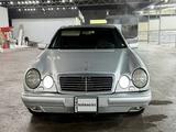 Mercedes-Benz E 320 1996 года за 1 800 000 тг. в Алматы – фото 2